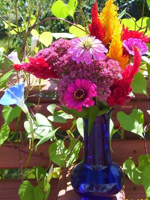 bouquet of flowers in Mom's vase (2).jpg
