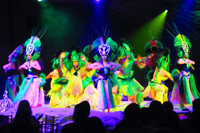 Luau-Kalamaku-Polynesian-dance-show-Luau-in-Kauai-Hawaii.jpg