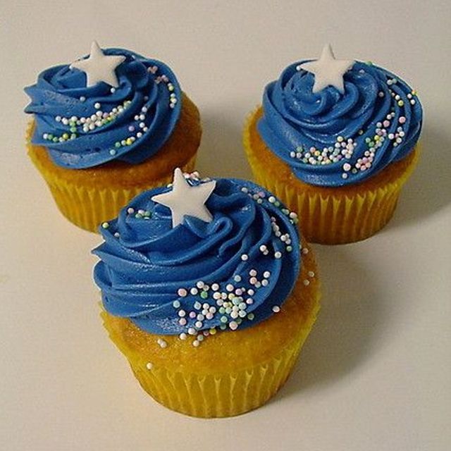 cupcakes-starry-night.jpg